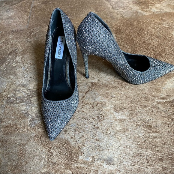 Steve Madden Glittering Silver Heels - Picture 1 of 11